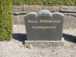 Soeren Willumsen's familiegravsted.JPG